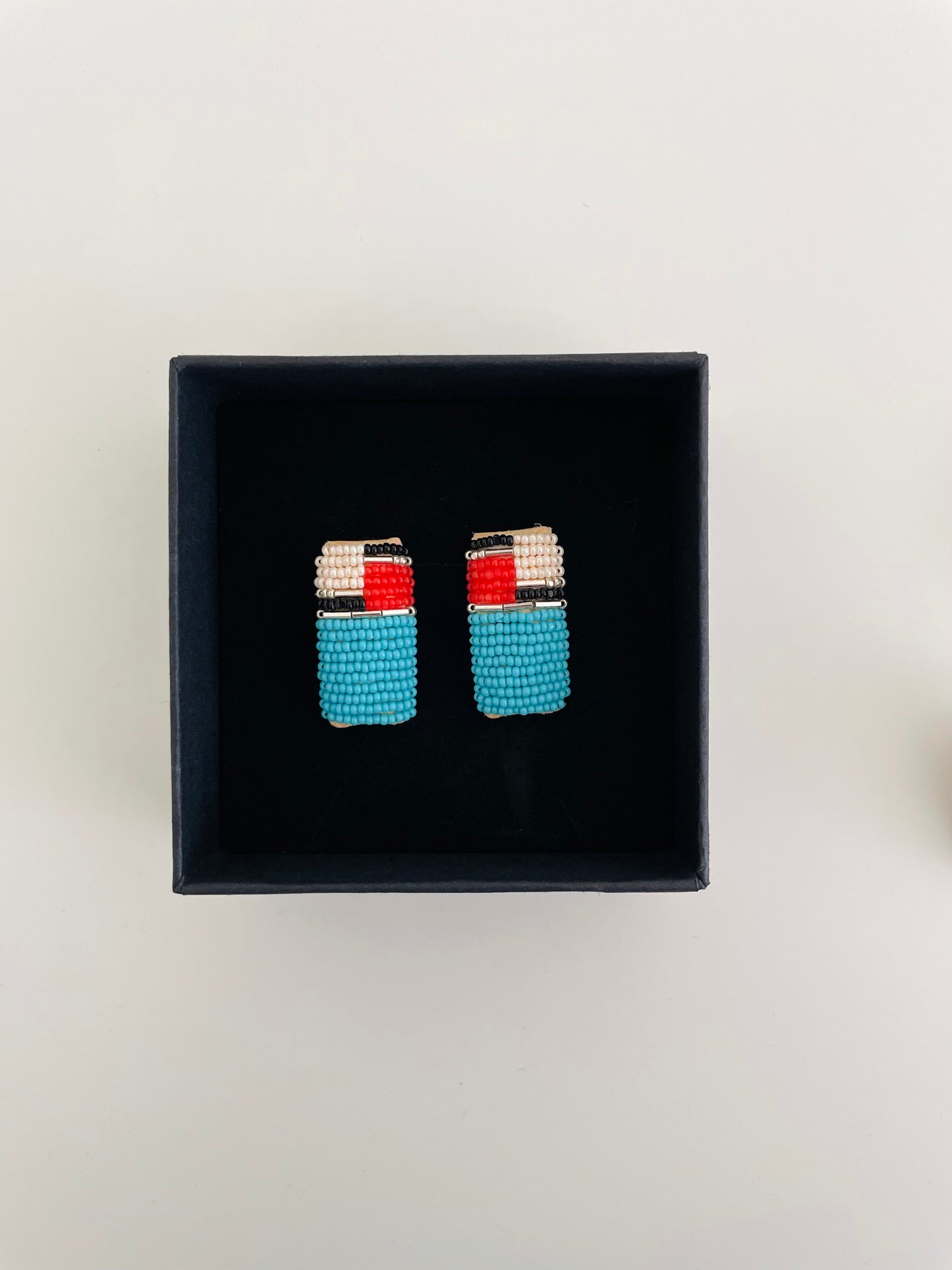 The Beaded Post - Off White & Coral Turquoise