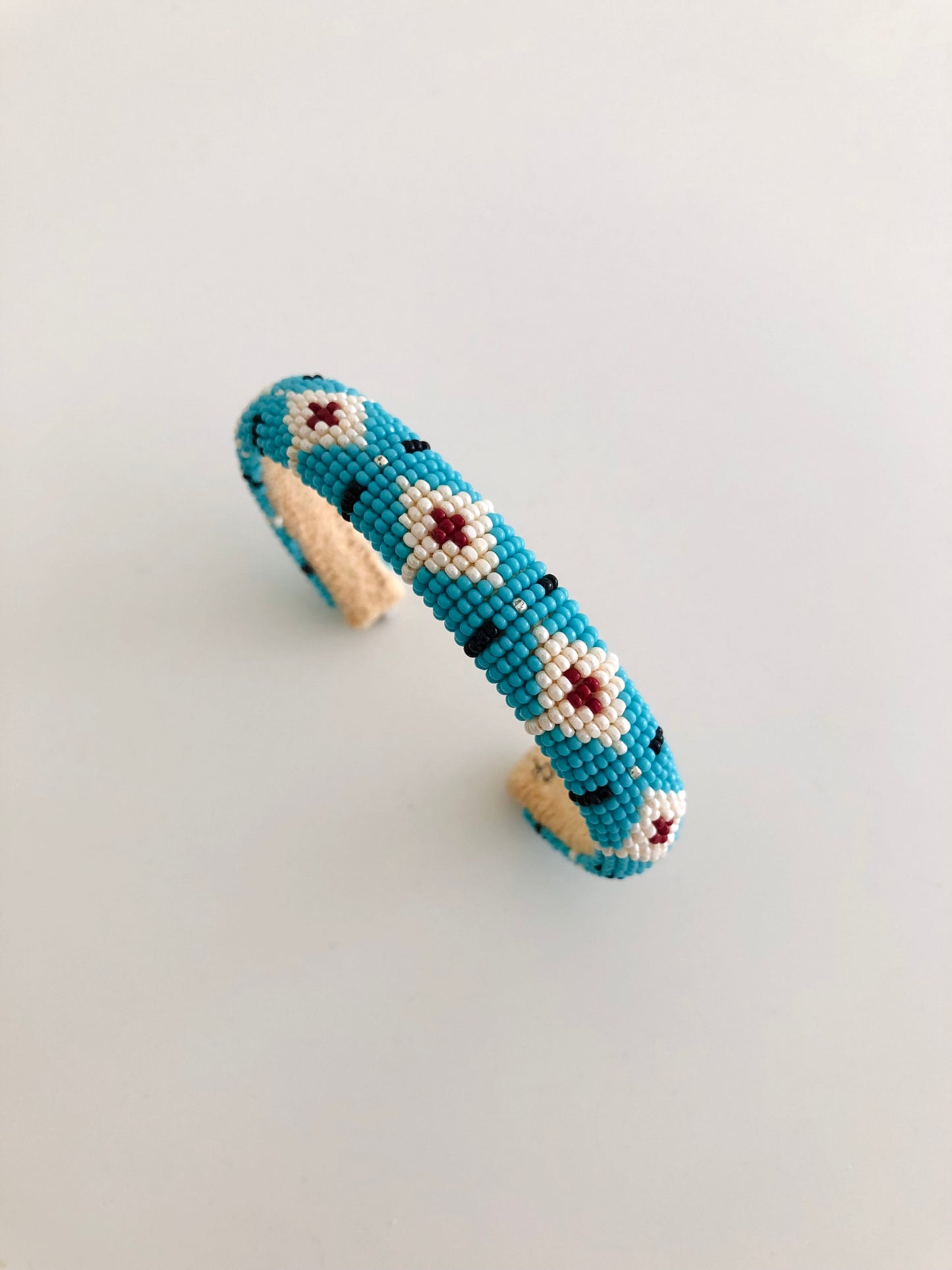 Beaded Cuff Bracelet - Off White & Turquoise